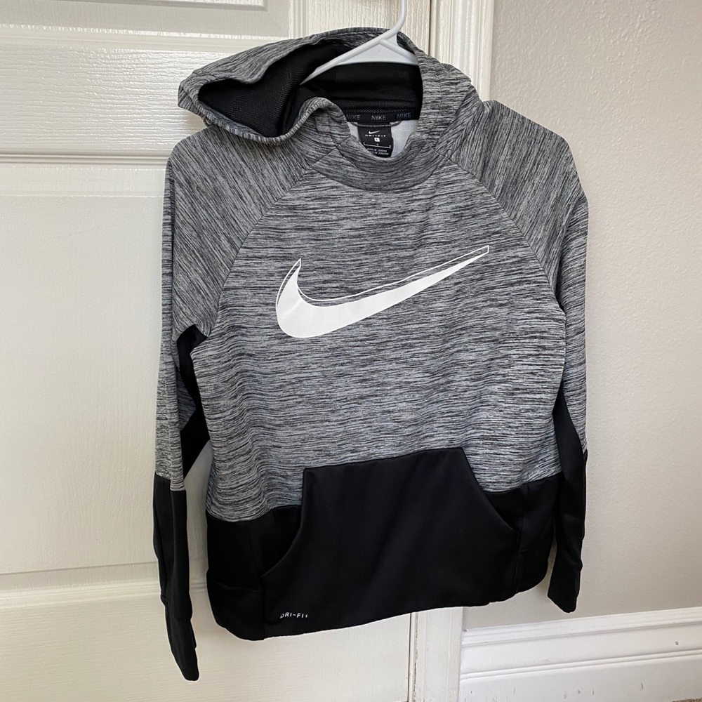 Nike boys sweatshirt